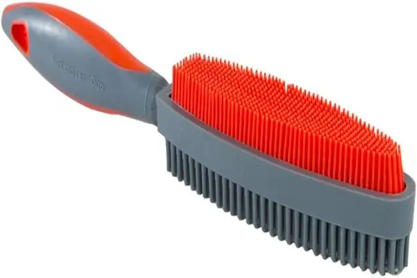 FURemover Duo handheld pet hair remover